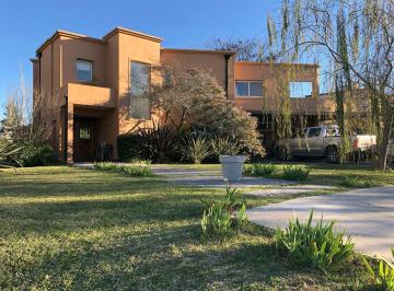 Casa · 360m² · 6 Ambientes · 4 Cocheras · Casa en Venta en Los Ceibos Club de Campo