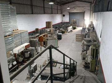 Bodega-Galpón · 420m² · Nave Industrial en Alquiler 420 m², Parque Industrial Burzac