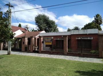Casa de 5 ambientes, Esteban Echeverría · En Venta! Casa de 3 Dorm.! Lote 300 m