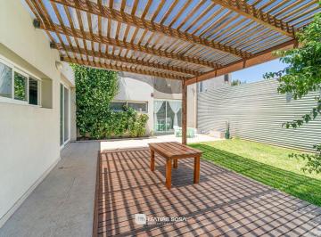 Casa · 130m² · 2 Ambientes · 2 Cocheras · Casa en Las Colinas P. Ramos - Venta - Moderna - Parque