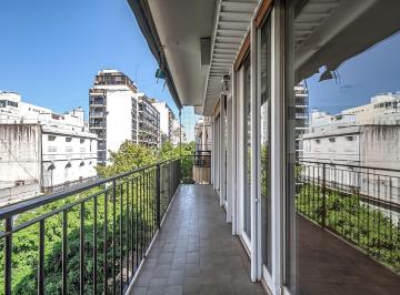 Departamento · 149m² · 5 Ambientes · 2 Cocheras · Piso Alto Al Frente con Balcón y Cochera Muy Luminoso en Recoleta