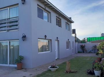 Casa · 40m² · 2 Ambientes · Casa en Alquiler Temporario - 2 Dorm. 1 Baño - Santa Clara del Mar