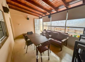 Casa · 77m² · 5 Ambientes · Venta - Casa Única de Pasillo, con Patio y Parrillero - Barrio Tablada, Rosario. Apta Crédito.