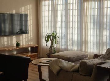Casa · 170m² · 5 Ambientes · Casa Para Ocho Personas, con Quincho.