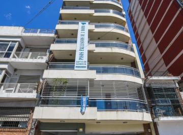 Departamento · 120m² · 4 Ambientes · Ayacucho Al 1100 - Venta Piso Exclusivo 3 Dorm. en Barrio Martin Rosario