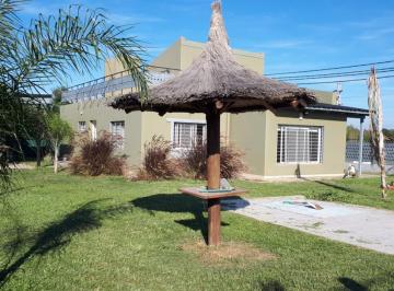 Casa · 120m² · 5 Ambientes · 1 Cochera · Casa en Roldan - Barrio Abierto Las Acequias