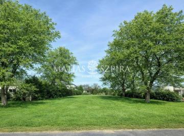 Terreno · 1200m² · Lote en Venta en Los Puentes