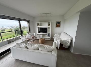 Departamento · 90m² · 3 Ambientes · 1 Cochera · Departamento Tres Ambientes, Frente Al Golf y El Mar.