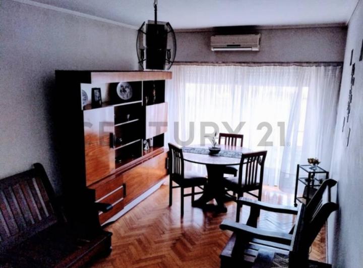 Departamento 3 Ambientes Piso 4 en Constitución a m de Monserrat