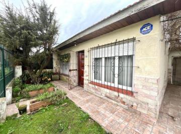Imagen1 · Chalet Tres Ambientes con Cochera y Patio Externo