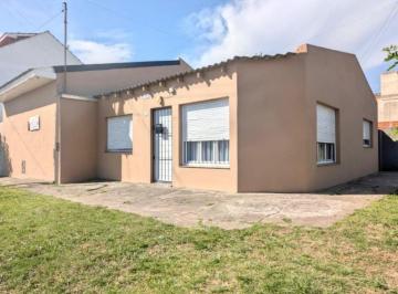 Imagen1 · Chalet Cuatro Ambientes con Quincho y Cochera