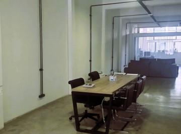 Local comercial · 315m² · Local con Patio y Cocina