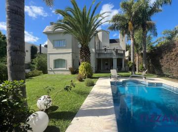 Casa · 370m² · 5 Ambientes · 6 Cocheras · Casa en Venta, Fincas de Iraola