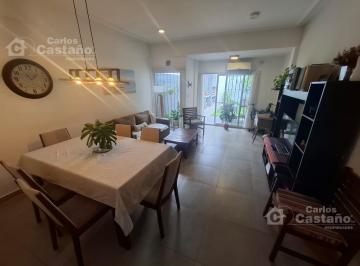 PH · 133m² · 4 Ambientes · 1 Cochera · PH 4 Amb. a 3/c de Av Maipú