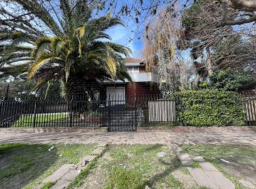 Quinta vacacional de 6 ambientes, La Matanza · Venta Casa Quinta 6amb con Pileta y Quincho en Villa Luzuriaga