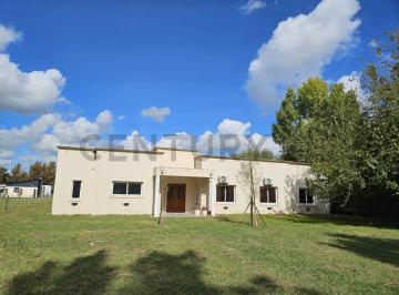 Casa · 165m² · 4 Ambientes · Venta de Casa con Alquiler - Brandsen
