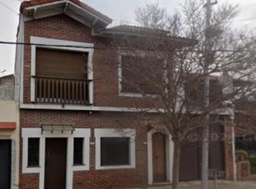 PH · 70m² · 3 Ambientes · PH en Planta Baja Al Frente de 3 Ambientes con Entrada Independiente.