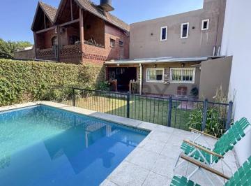 Casa · 140m² · 5 Ambientes · Venta Casa en Bella Vista