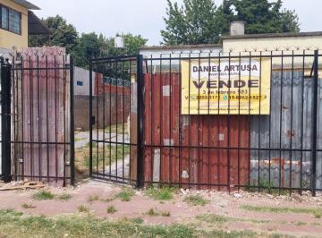 Casa de 3 ambientes, Lomas de Zamora · Casa en Lote Propio a Reciclar, con Solida Estructura