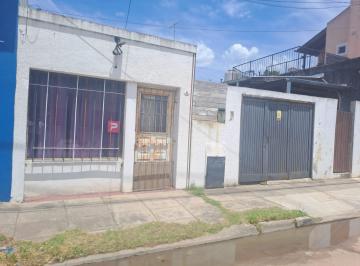 Local comercial · 400m² · 5 Ambientes · 2 Cocheras · Venta Local con 2 Casas Escobar Centro Parrilla Pileta Jardin Quincho
