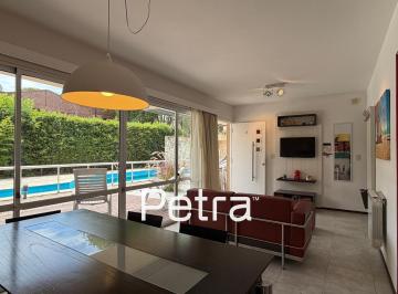 Departamento · 45m² · 4 Ambientes · 1 Cochera · Triplex en Venta en Pinamar