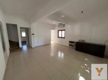 Casa · 160m² · 4 Ambientes · Casa en Venta - 3 Dorm. 1 Baño - La Plata