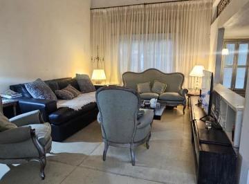 PH · 116m² · 3 Ambientes · 1 Cochera · PH en Venta - 2 Dorm. 1 Baño - La Plata