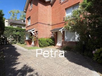 Departamento · 100m² · 4 Ambientes · 1 Cochera · Departamento Duplex en Venta en Pinamar. 3 Habitaciones.