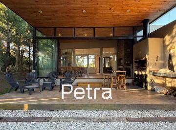 Casa · 192m² · 4 Ambientes · Casa en Venta en Costa Esmeralda. Barrio Deportiva