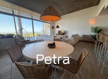 Departamento · 137m² · 4 Ambientes · 1 Cochera · Departamento en Venta en Northbeach Frente Al Mar