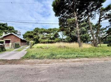 Terreno · 421m² · Terreno en La Caleta Sobre Asfalto (Zona Comercial)