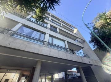 Departamento · 77m² · 3 Ambientes · 1 Cochera · Departamento Tres Ambientes con Cochera