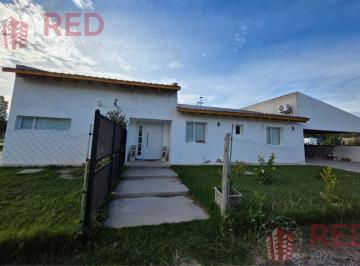 Casa · 180m² · 5 Ambientes · 2 Cocheras · Casa 3 Dorm. - Neuquén