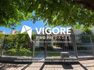 Casa de 4 ambientes, Almirante Brown · Casa en Venta C/ Cochera en Burzaco
