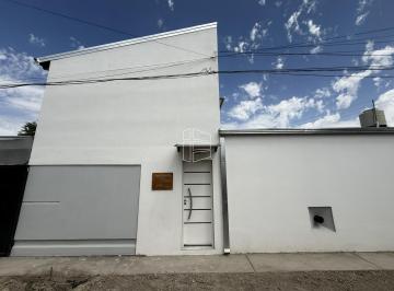 Oficina comercial · 4 Ambientes · Alquiler - Oficina con 3 Espacios en La Calle Rochdale y Mendoza - A083