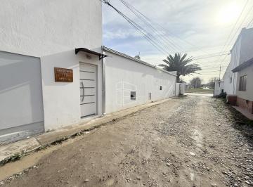 Oficina comercial · 4 Ambientes · Alquiler - Oficina con 3 Espacios en La Calle Rochdale y Mendoza - A083