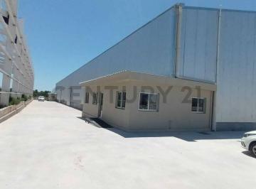 Bodega-Galpón · 1450m² · 3 Ambientes · Nave Industrial en Alquiler