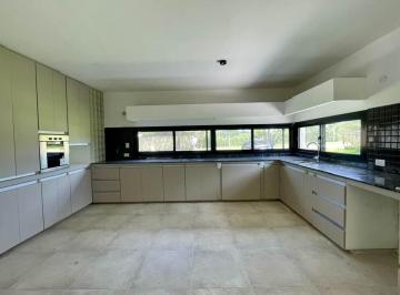 Casa · 255m² · 3 Dormitorios · 2 Cocheras · Venta Casa 3 Dorm. en Barrio Privado Causana con Escritura Vacia