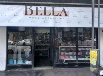 Local comercial · 200m² · 3 Ambientes · 7 Cocheras · Inversion Premium 2 Locales Comerciales en Calle San Martín Tyan