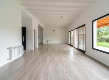 Casa · 128m² · 4 Ambientes · 1 Cochera · Casa en Venta Barrio Cardales Village