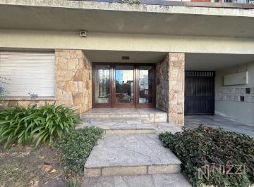 Departamento · 41m² · 2 Ambientes · 1 Cochera · Alquiler Temporario Playa Grande, 2 Amb C/ Cochera