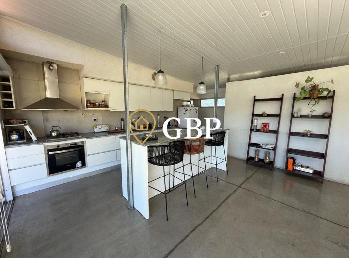 Casa · 150m² · 4 Ambientes · 2 Cocheras