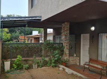 Casa · 450m² · 3 Ambientes · 2 Cocheras · Excelente Duplex en Villa Carlos Paz. Sol y Rio.