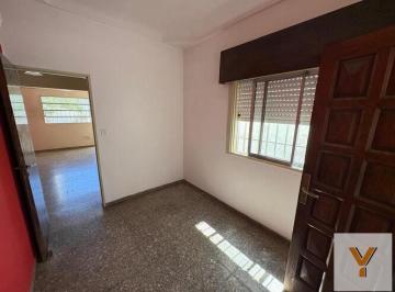 Casa · 117m² · 4 Ambientes · Casa en Venta - 2 Dorm. 1 Baño - Pergamino