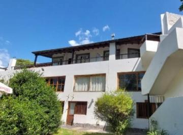 Casa · 243m² · 4 Ambientes · Casa en Venta - 3 Dorm. 3 Baños - Villa Gesell