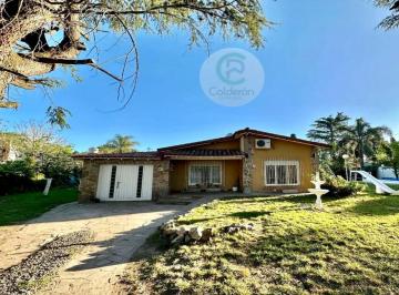 Quinta vacacional · 160m² · 3 Ambientes · 2 Cocheras · Casa Quinta en Venta La Reja, Moreno