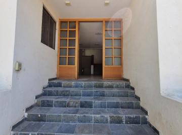 Casa de 4 ambientes, El Challao · Se Vende Casa de 3 Niveles Ubicada en Cerro de La Capilla, Challao, Mendoza.