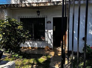Casa · 80m² · 3 Ambientes · Casa en Lomas de Zamora