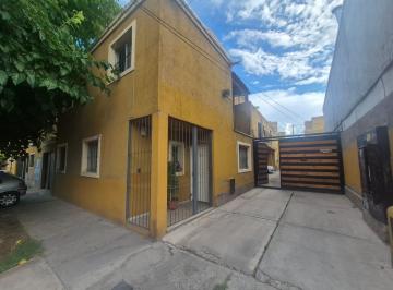 Casa de 5 ambientes, El Zapallar · Duplex Adyacente Pescadores / Coronel Días / Ciudad de Mendoza