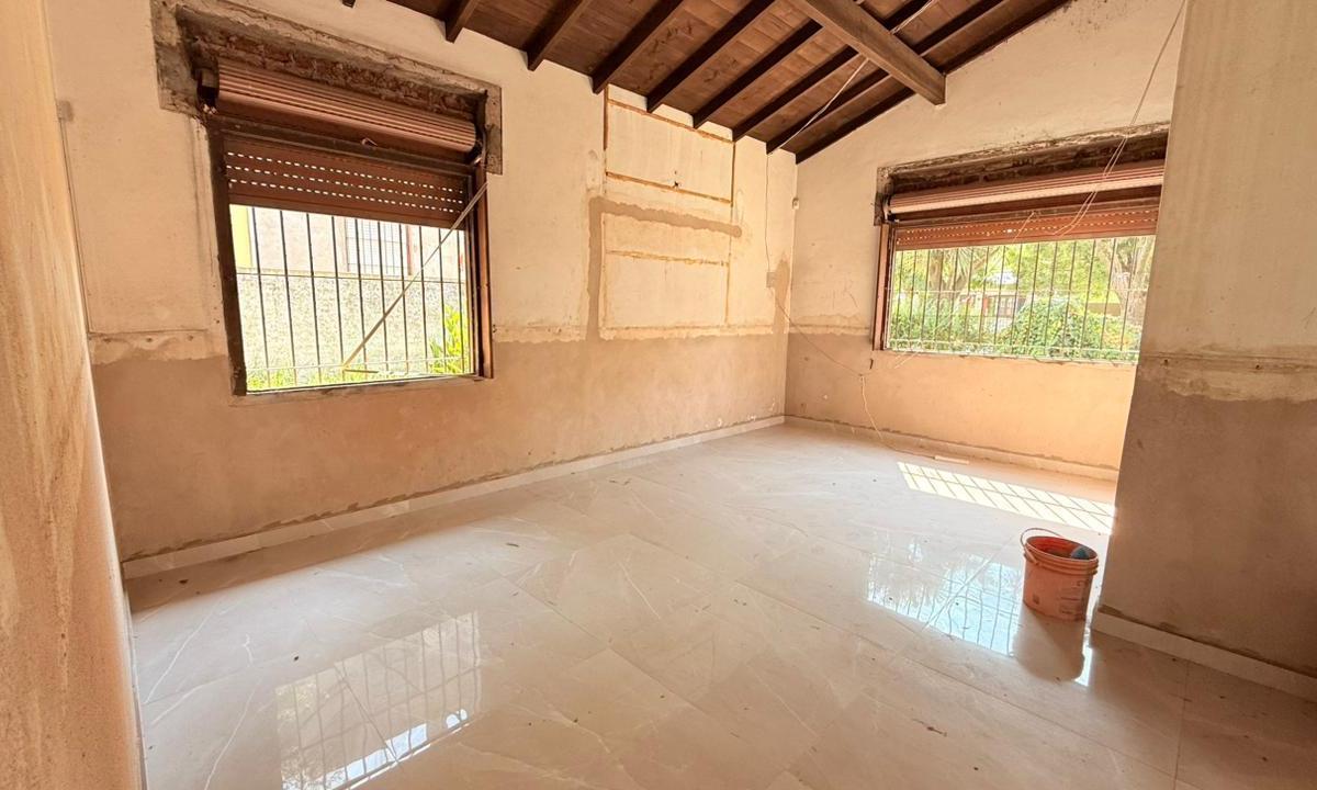 Casa 3 amb, 99m² a terminar en amplio lote de 779m² — Parque El Gaucho